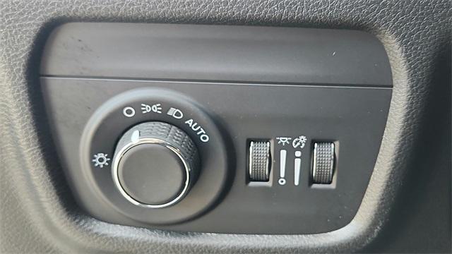 new 2025 Jeep Grand Cherokee car, priced at $34,730
