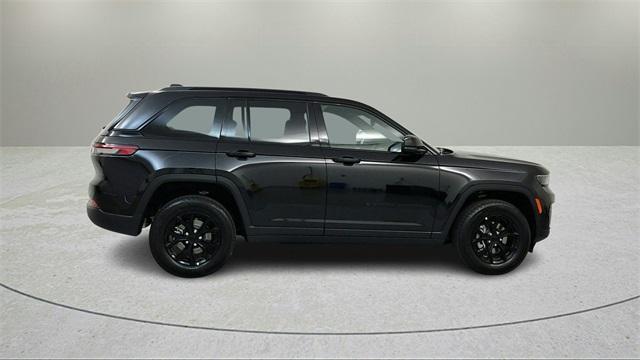 new 2025 Jeep Grand Cherokee car, priced at $40,704