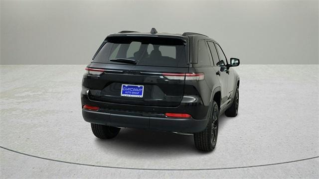 new 2025 Jeep Grand Cherokee car, priced at $40,704