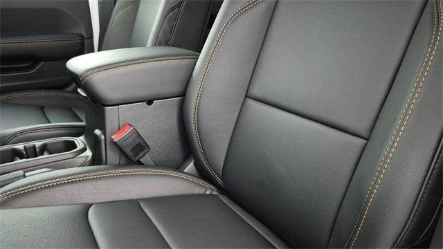 new 2025 Jeep Gladiator car, priced at $43,879