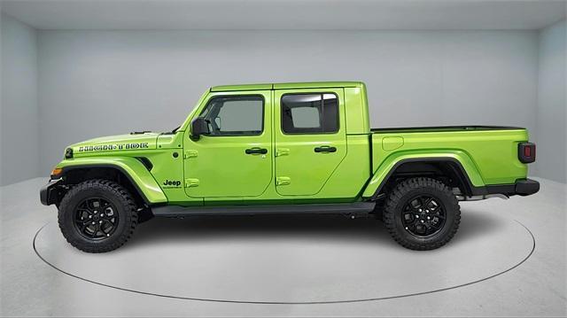 new 2025 Jeep Gladiator car, priced at $41,970