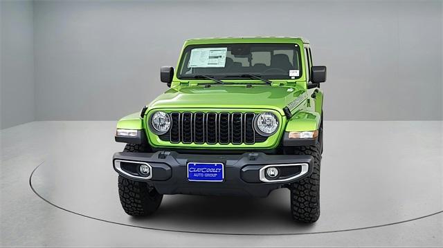 new 2025 Jeep Gladiator car, priced at $41,970