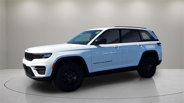 new 2025 Jeep Grand Cherokee car, priced at $38,238