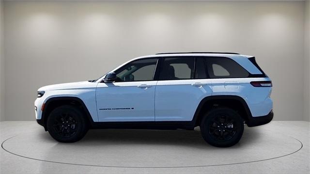 new 2025 Jeep Grand Cherokee car, priced at $38,238