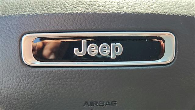 new 2025 Jeep Grand Cherokee car, priced at $38,238