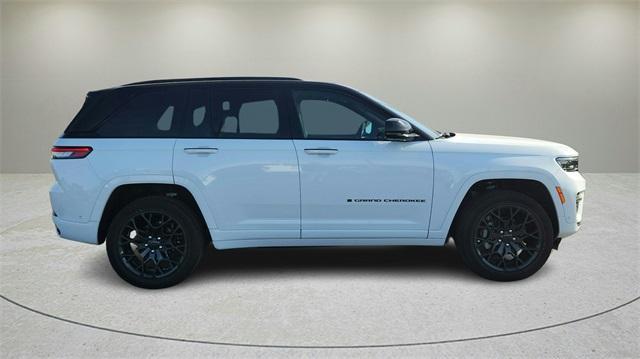 new 2025 Jeep Grand Cherokee car, priced at $56,053