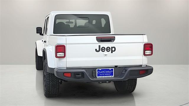 new 2025 Jeep Gladiator car, priced at $41,290