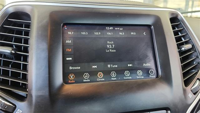 used 2020 Jeep Cherokee car, priced at $17,999