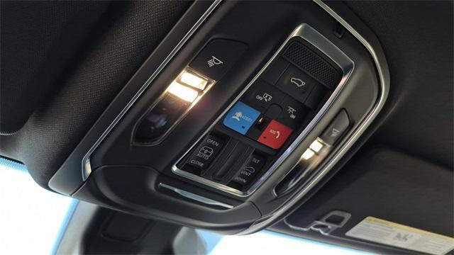 new 2025 Jeep Grand Cherokee car, priced at $39,812