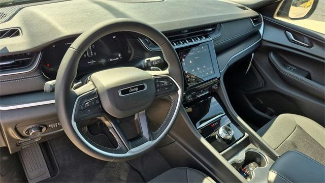 new 2025 Jeep Grand Cherokee car, priced at $35,894