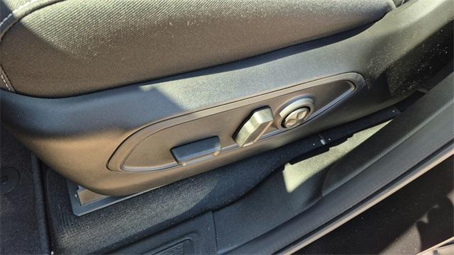 new 2025 Jeep Grand Cherokee car, priced at $35,894