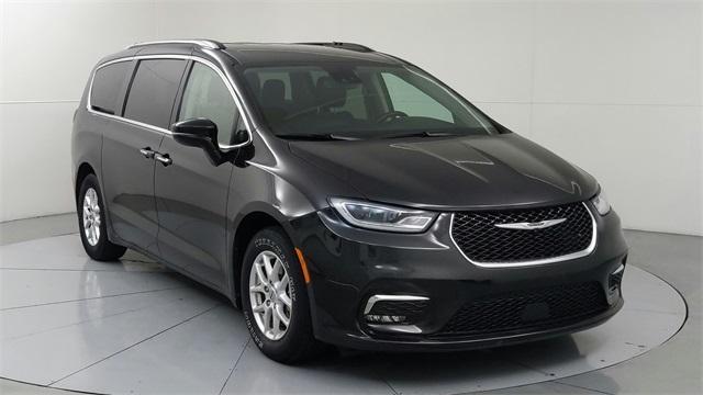 used 2021 Chrysler Pacifica car, priced at $23,300
