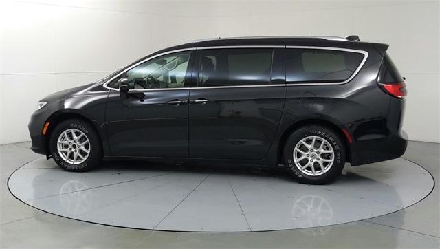 used 2021 Chrysler Pacifica car, priced at $23,689