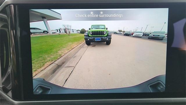 new 2025 Jeep Gladiator car, priced at $41,936