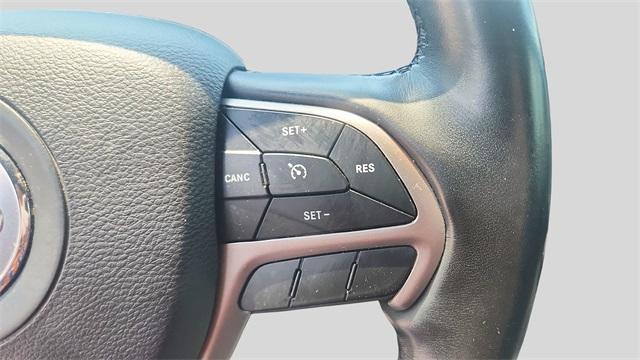 used 2020 Jeep Grand Cherokee car, priced at $17,662