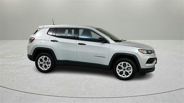 new 2025 Jeep Compass car, priced at $26,686