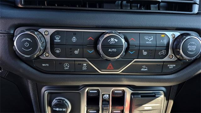 new 2026 Jeep Gladiator car, priced at $48,776