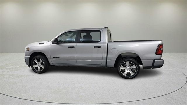 new 2025 Ram 1500 car, priced at $44,627