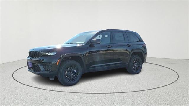 new 2025 Jeep Grand Cherokee car, priced at $40,980