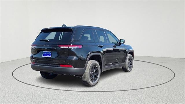 new 2025 Jeep Grand Cherokee car, priced at $40,980