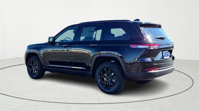 new 2025 Jeep Grand Cherokee car, priced at $40,980