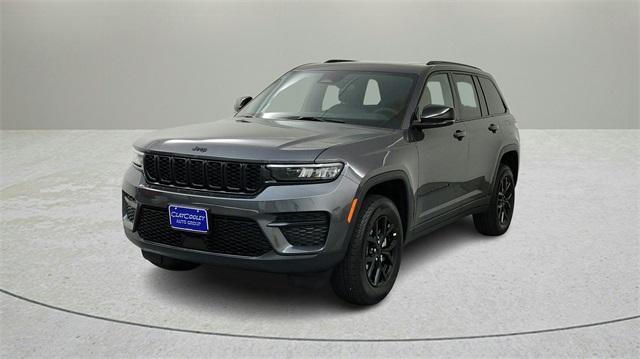 new 2025 Jeep Grand Cherokee car, priced at $39,804