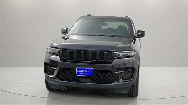 new 2025 Jeep Grand Cherokee car, priced at $38,804