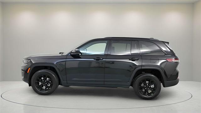 new 2025 Jeep Grand Cherokee car, priced at $38,804