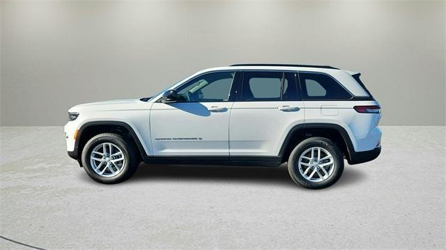 new 2025 Jeep Grand Cherokee car, priced at $33,500