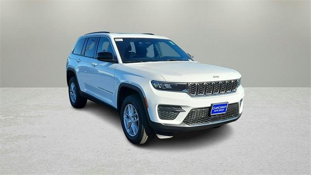 new 2025 Jeep Grand Cherokee car, priced at $33,500