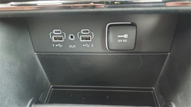 new 2025 Jeep Grand Cherokee car, priced at $35,650