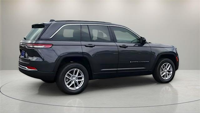 new 2025 Jeep Grand Cherokee car, priced at $35,650