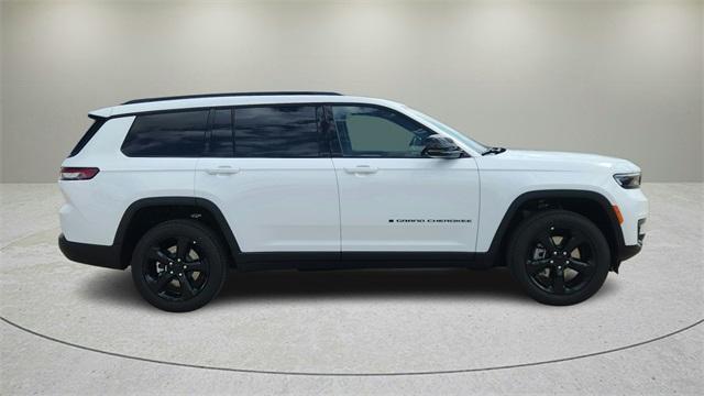 new 2025 Jeep Grand Cherokee L car, priced at $45,890
