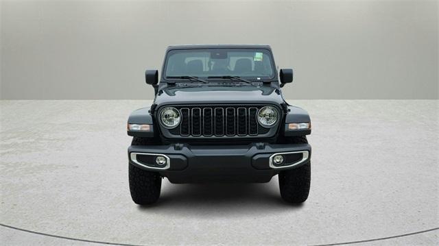 new 2025 Jeep Gladiator car, priced at $43,064