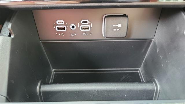 new 2025 Jeep Grand Cherokee car, priced at $53,919