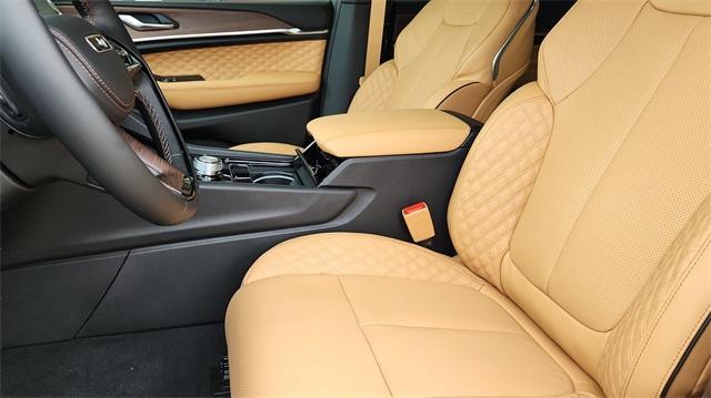 new 2025 Jeep Grand Cherokee car, priced at $53,919