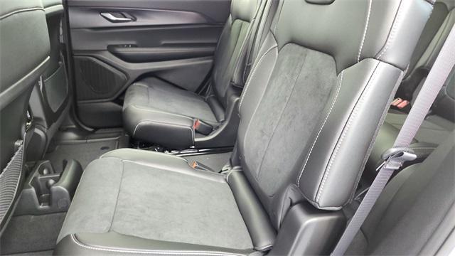 new 2025 Jeep Grand Cherokee L car, priced at $39,298