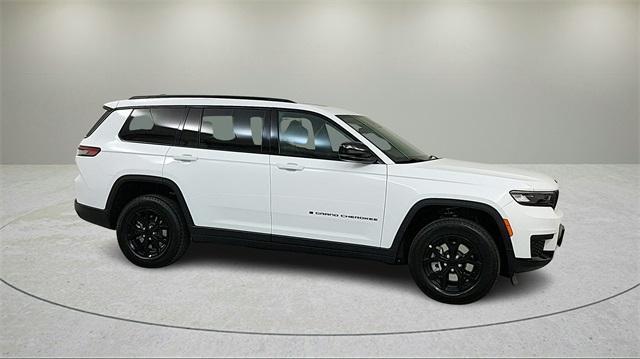 new 2025 Jeep Grand Cherokee L car, priced at $39,298