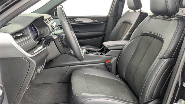 new 2025 Jeep Grand Cherokee L car, priced at $39,298