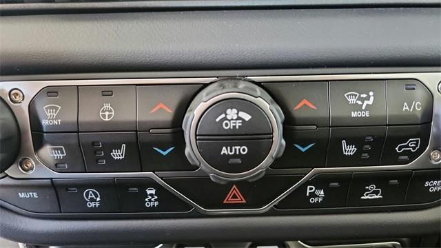 new 2025 Jeep Gladiator car, priced at $45,319