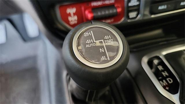 new 2025 Jeep Gladiator car, priced at $45,319