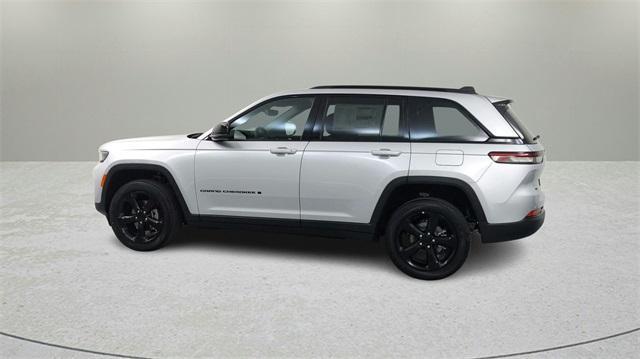 new 2024 Jeep Grand Cherokee car, priced at $43,859