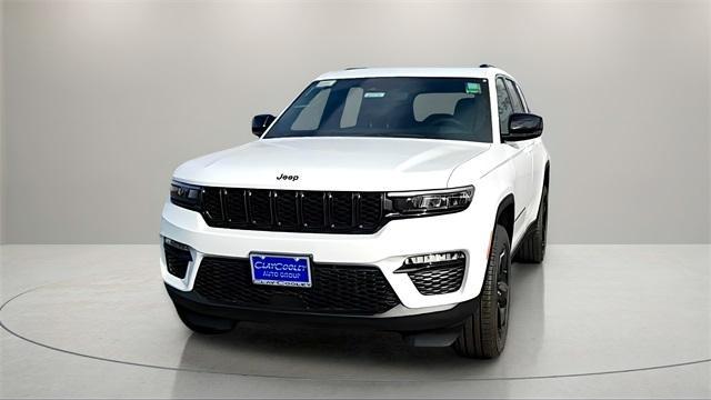 new 2025 Jeep Grand Cherokee car, priced at $42,000