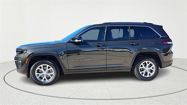 used 2023 Jeep Grand Cherokee car, priced at $32,995