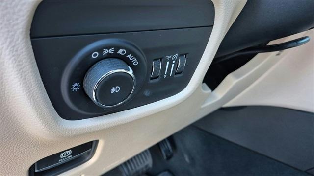 used 2023 Jeep Grand Cherokee car, priced at $32,995