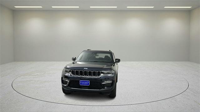 new 2025 Jeep Grand Cherokee car, priced at $39,999