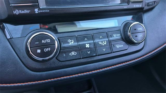 used 2018 Toyota RAV4 car, priced at $18,618