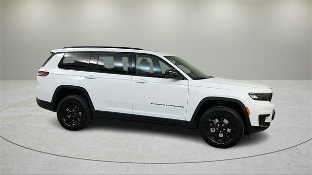 new 2024 Jeep Grand Cherokee L car, priced at $42,811