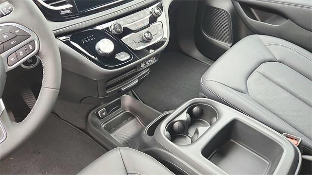 new 2026 Chrysler Pacifica car, priced at $44,460