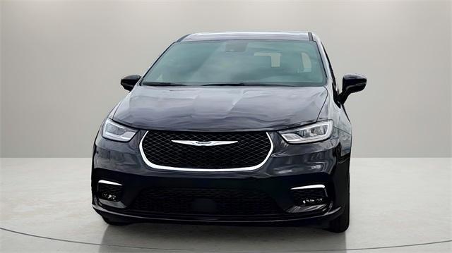 new 2026 Chrysler Pacifica car, priced at $44,460